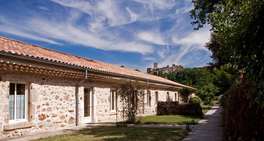 Logis Hotel Restaurant Le Domaine De L'Eau Vive Largentière Exterior foto